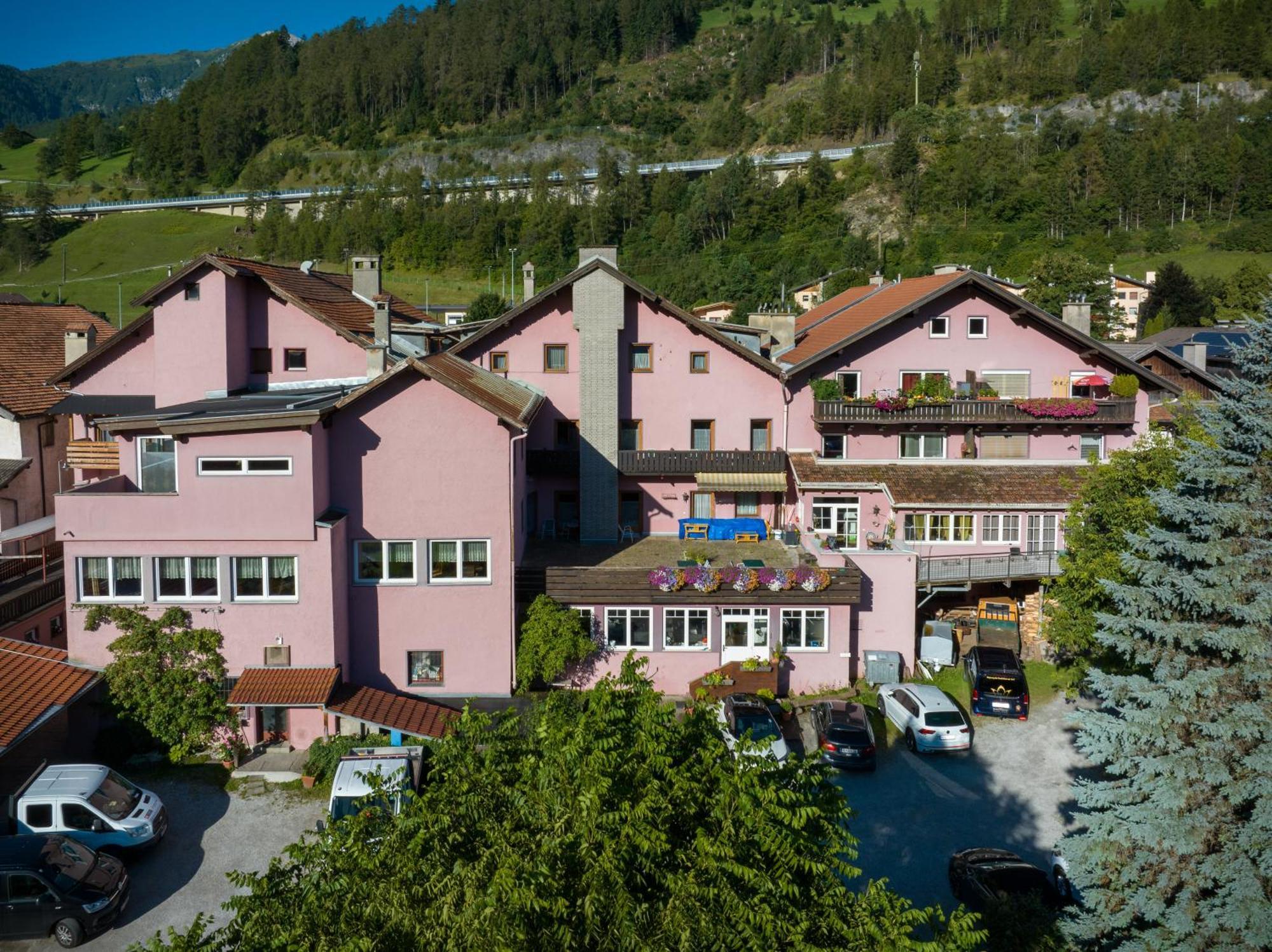 Hotel Krone Matrei am Brenner Eksteriør billede