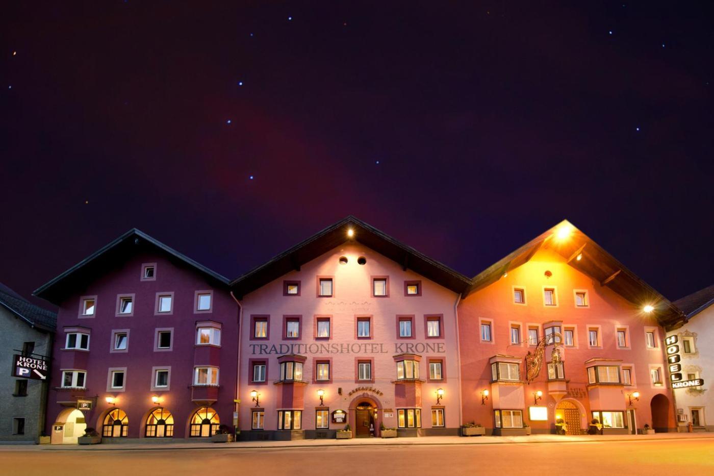 Hotel Krone Matrei am Brenner Eksteriør billede
