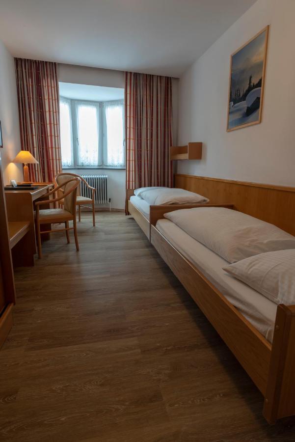 Hotel Krone Matrei am Brenner Eksteriør billede